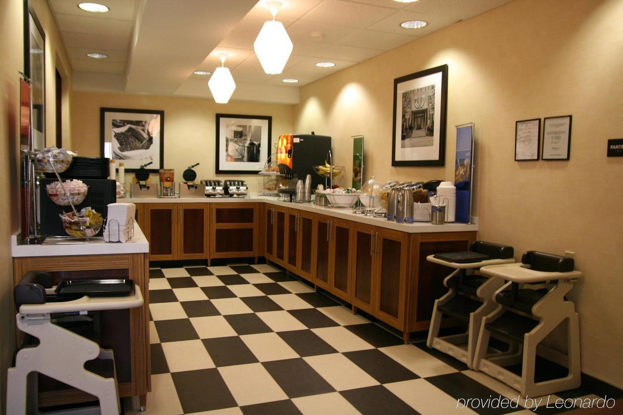Hampton Inn Kansas City-Lee'S Summit Restaurant bilde
